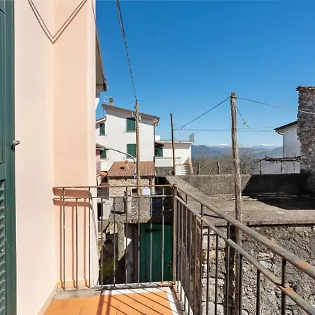 La Fortezza Corvara (Liguria)